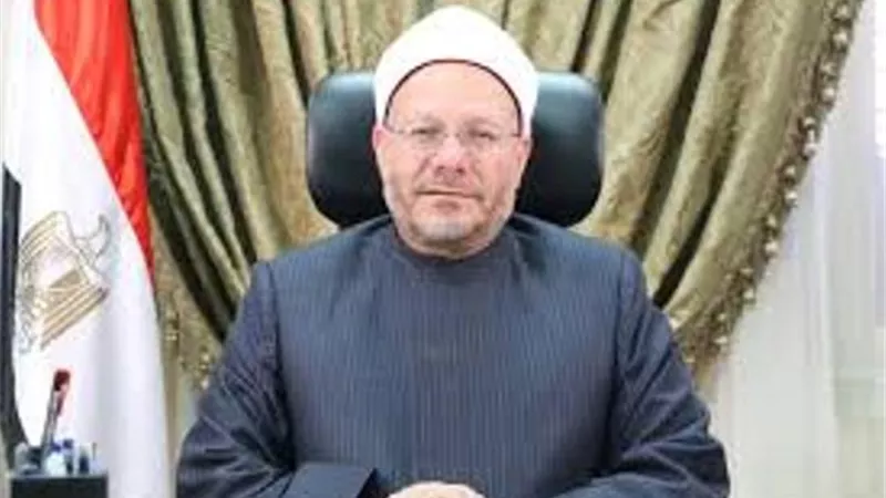 مفتي الجمهورية يتصل بنظيره اللبناني لمواساته في انفجارات بيروت