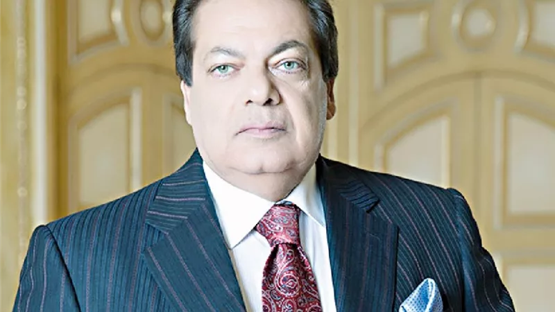 محمد أبو العينين: 10 الآف جنيه مكافأة لكل طالب من أوائل الثانوية العامة
