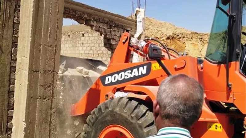 مندور: تسوية المبانى المخالفة بالأرض لعدم تكرار المخالفات بمدينة بدر.. بالصور
