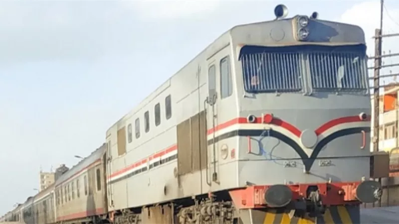 استئناف حركة القطارات بسوهاج بعد إصلاح عطل فني بحرار قطار مميز
