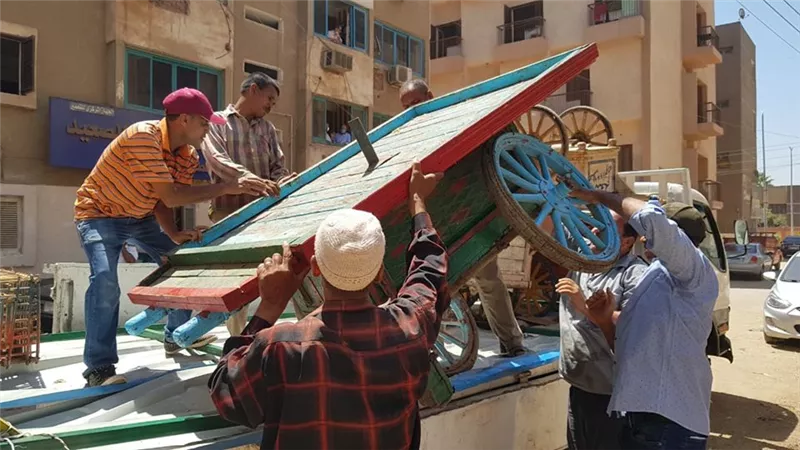 ضبط 393 مضبوطات متنوعة وتحرير 50 محضر إشغال خلال حملات مكبرة لرفع الإشغالات بسوهاج