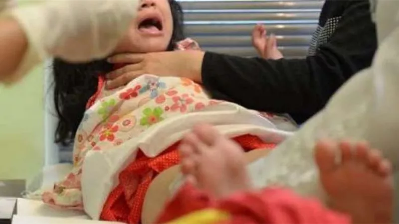 إحالة طبيب بجرجا للمحاكمة التأديبية لاجرائه عملية تشويه لطفلة