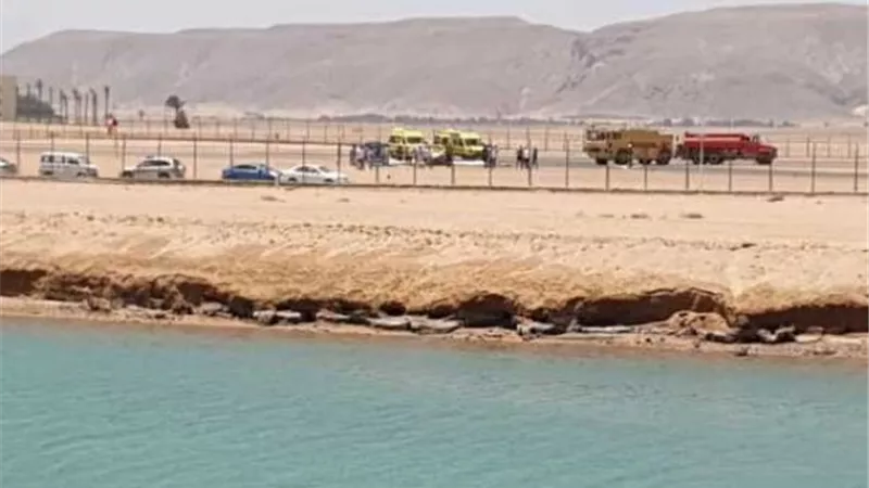 سقوط طائرة خاصة في مطار الجونة