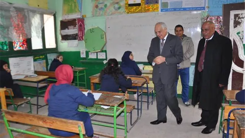 لاشكاوي من امتحان الانجليزي لطلاب الاعداديه بالجيزة