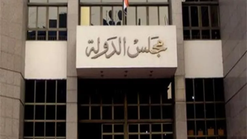 مجازاة ٦ مسئولين بالإسكان لعدم صرف تعويضات فروق الأسعار للمقاولين