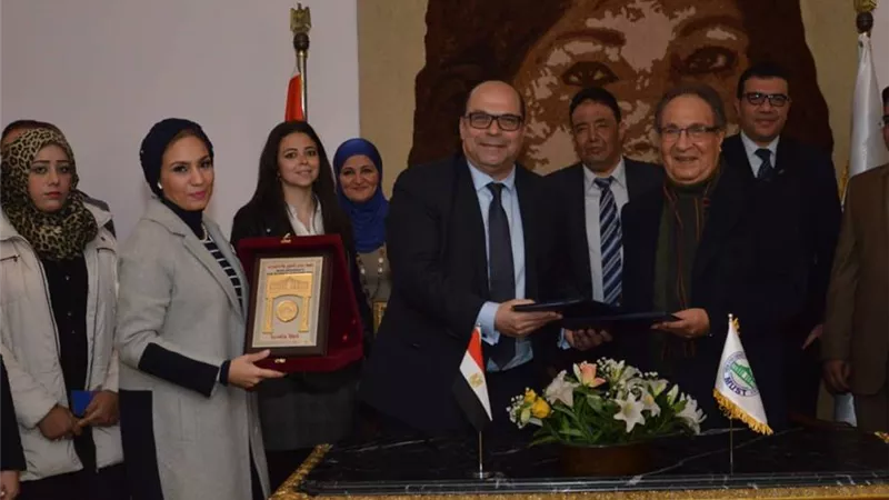 بروتوكول تعاون بين جامعة مصر للعلوم ومركز إعداد القادة