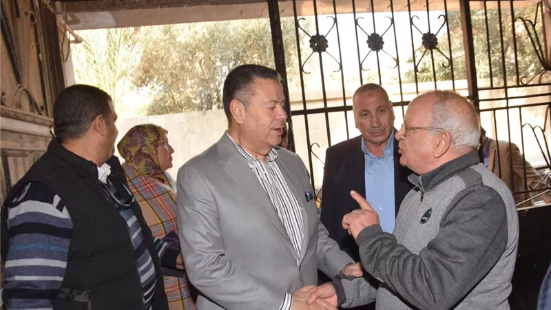 محافظ بني سويف يطمئن على مستوى الرعاية والخدمات بدار المسنين
