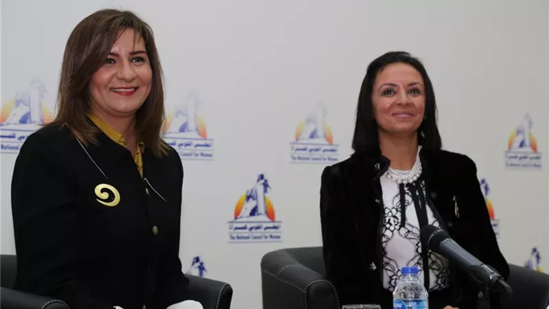 مايا مرسى تستقبل وزيرة الهجرة بصحبة 80 شاباً من أبناء المصريين بأستراليا