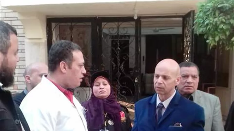 مسعود يطمئن علي الخدمة المقدمة لمرضي الكلي بديرب نجم