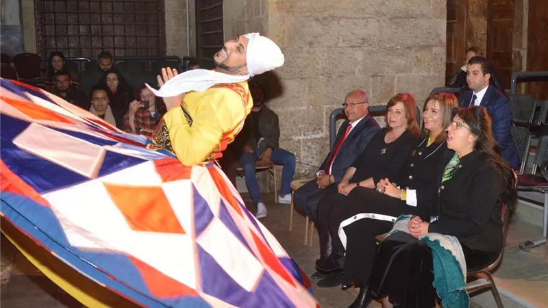 وزيرة الهجرة تصطحب أبناء الجيلين الثاني والثالث من المصريين و سيدات أعمال بأستراليا إلى وكالة الغوري