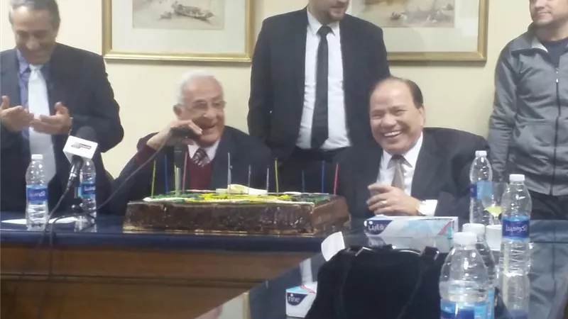 بالصور تفاصيل مناقشات صالون د صديق عفيفى حول مستقبل الصناعة فى مصر
