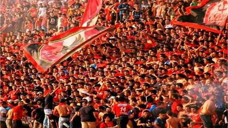 جماهير الاهلى توجه رسالة ناريه للفريق فيديو