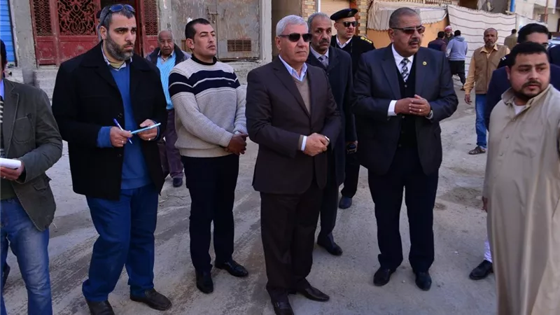 الغرابلي يتفقد شارع 89 بمنطقة زاهر جلال .. وإلغاء ترخيص بناء تعدى على الشارع