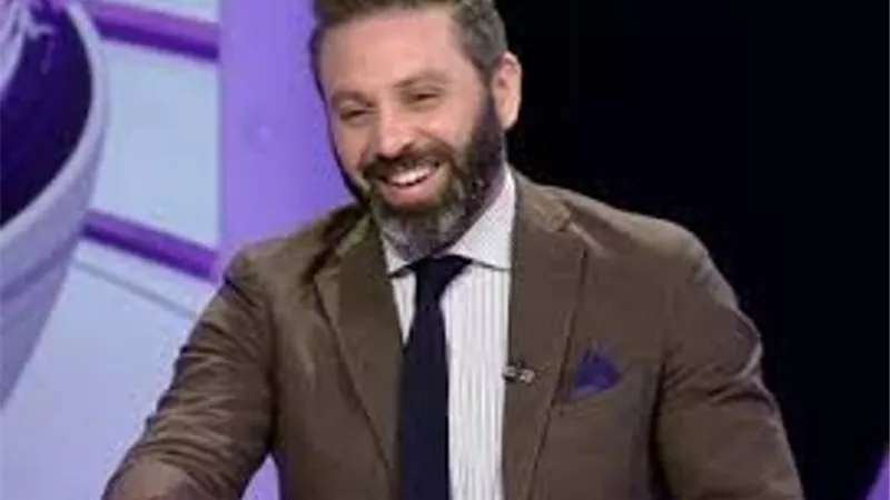 حازم امام: 
