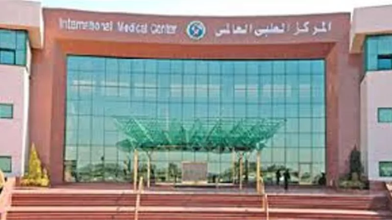 خبير فى الأشعة التداخلية بالمركز الطبى العالمى