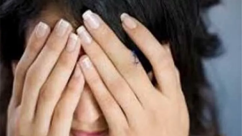 شقيق زوجي يتحرش بي وحماتي نكدية.. عاوز اتطلق