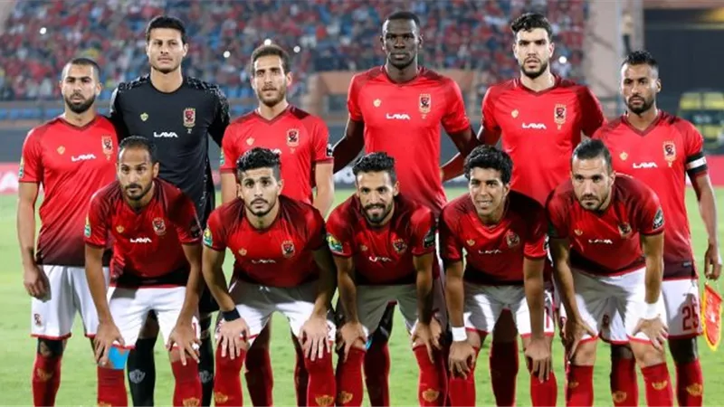 الأهلي يستعين بلاعبين من قائمة الانتظار