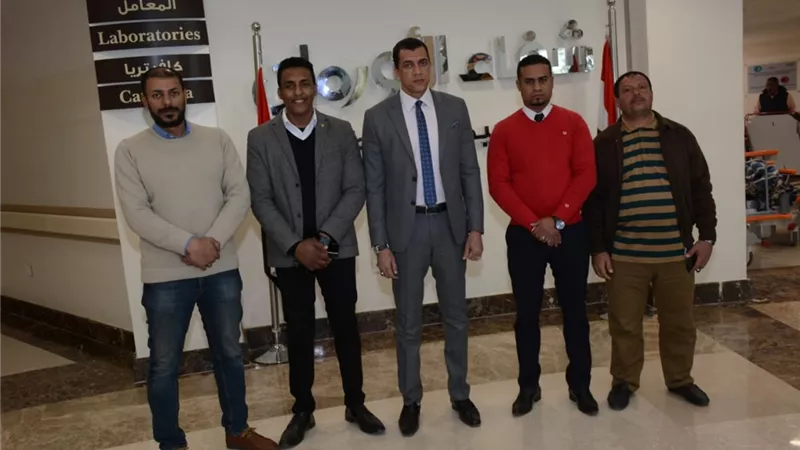 مستشار بمكتب مساعد وزير العدل يزور مستشفى شفاء الأورمان بالأقصر
