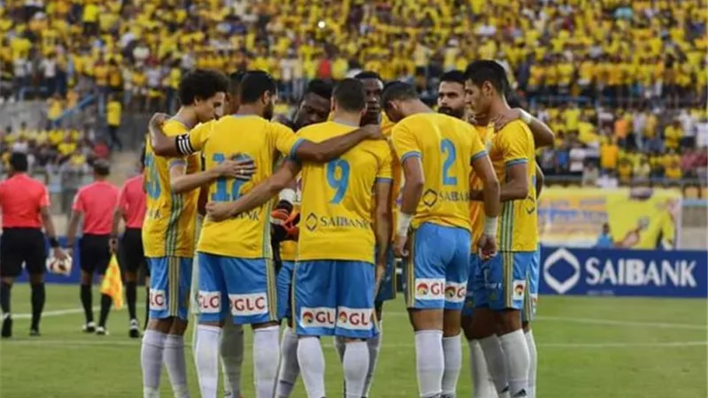 نجم دفاع منتخب مصر يفضل اللعب فى الزمالك عن الأهلى