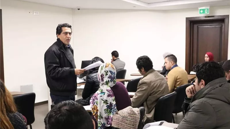 «الصحفيين» تنتهي من إعداد المتقدمين للقيد باختبار الدورة الثانية.. صور