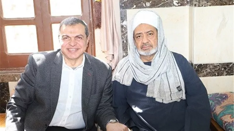 شيخ الأزهر يستقبل 