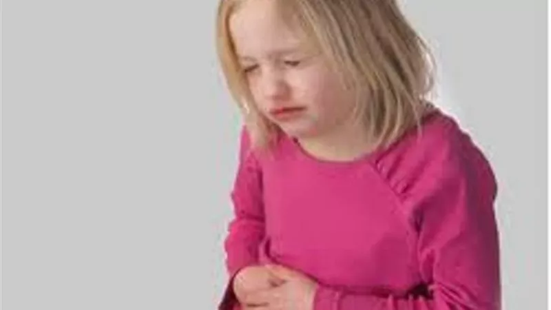 5 نصائح لوقاية طفلك من عسر الهضم..تعرفى عليها