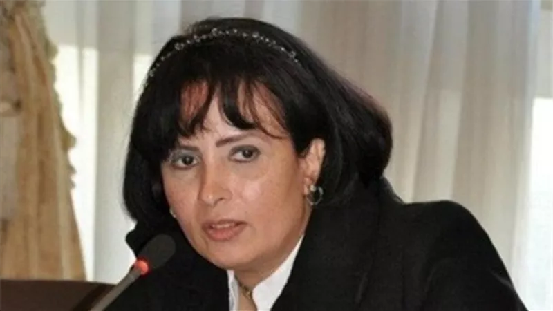 الطفولة والأمومة