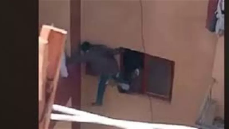 اخلاء سبيل الام المتهم بواقعة 
