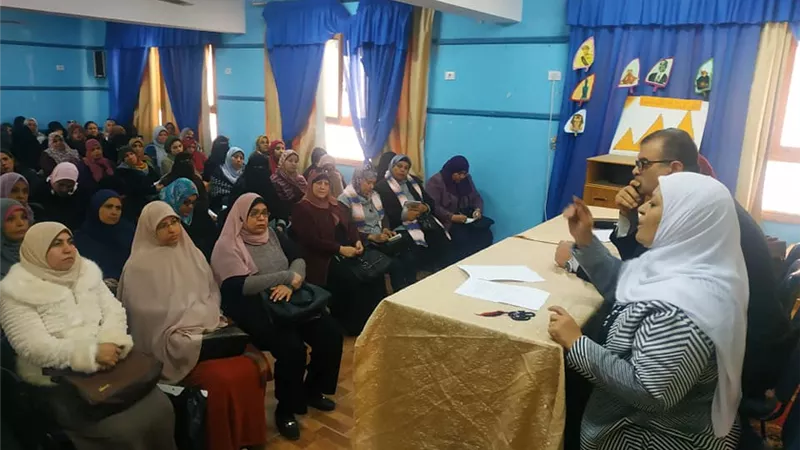 ورش عمل لمعلمى رياض الأطفال بالسويس