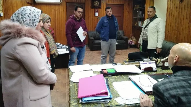 مسعود يوزع الأجهزة الإشرافية من مكتبه علي الإدارات الصحية