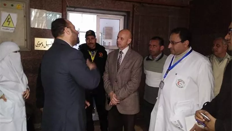 مسعود يتابع الخدمة الطبية بمستشفي حميات الزقازيق