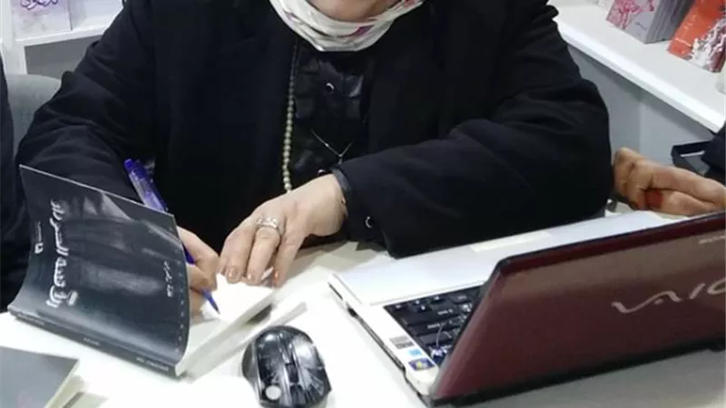 الأقنعة السوداء رواية ل غاده زهران بمعرض الكتاب