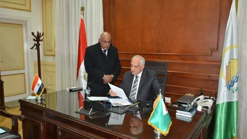 محافظ الجيزة يعتمد نتيجة الشهادة الاعدادية بنسبة نجاح 71.23 %
