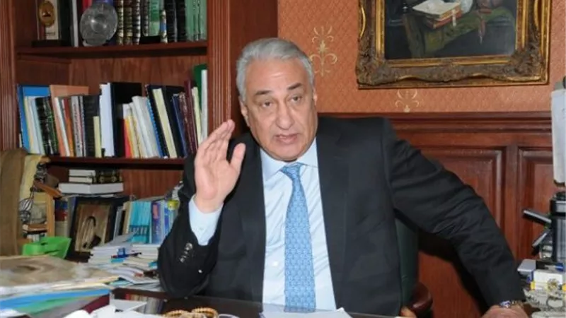 سامح عاشور يؤكد ضرورة الحوار المجتمعي عند تعديل الدستور
