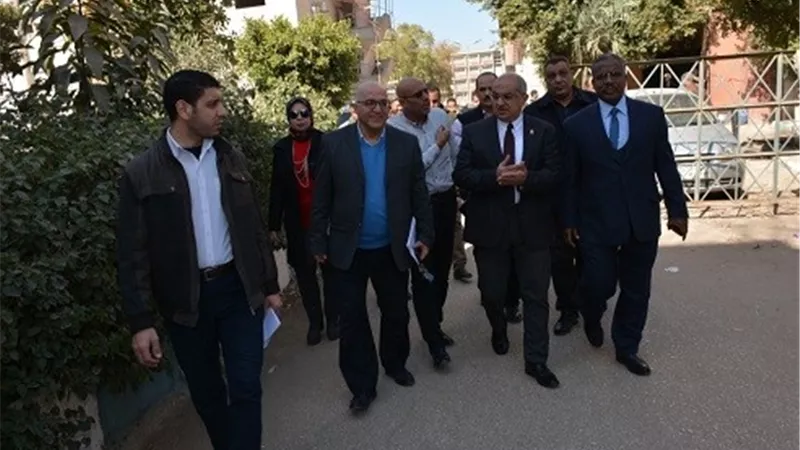 رئيس جامعة أسيوط: تطويرالخدمة الطبية المقدمة لتمريض الأورام على رأس أولوياتنا