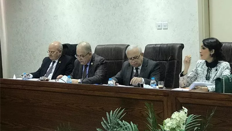 رئيس جامعة الزقازيق يشارك في وضع إستراتيجية الجامعات العربية بالأردن