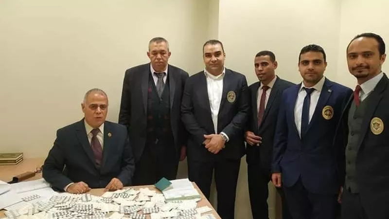 جمارك المطار تضبط 1610 قرص مخدر مع راكب قادم من باريس