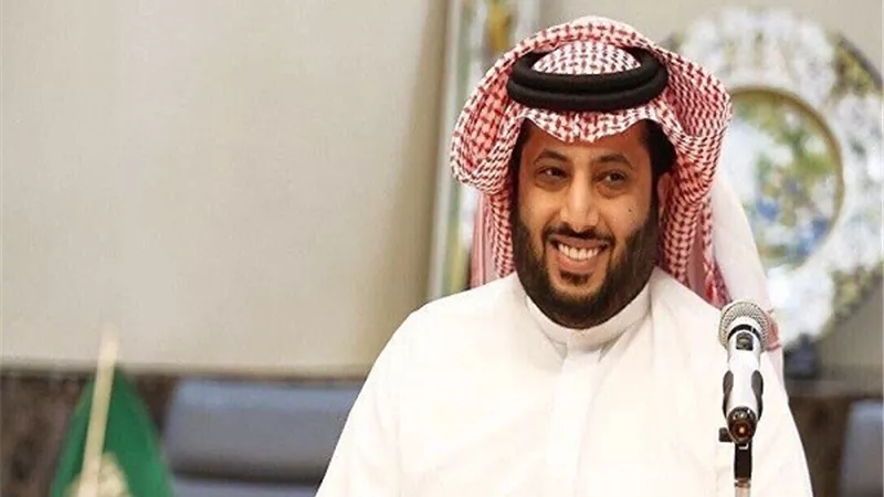 تركى آل شيخ يعلن عن بناء ستاد بيراميدز