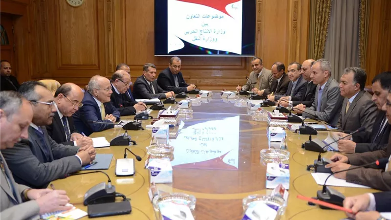 عرفات و العصار يبحثان التعاون المشترك بين 