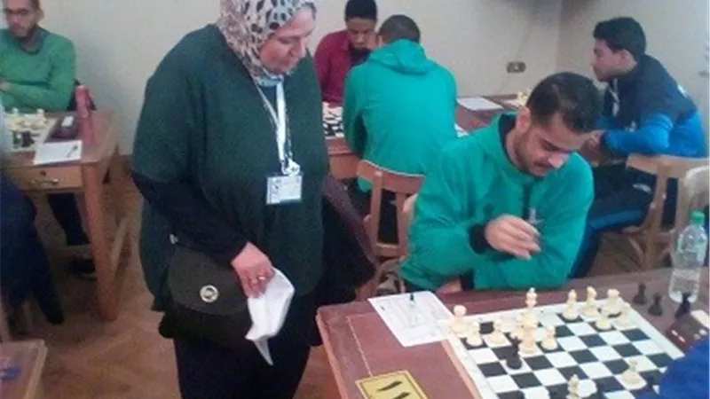 فريق شطرنج عين شمس يشارك في أولى فعاليات اسبوع شباب الجامعات..صور