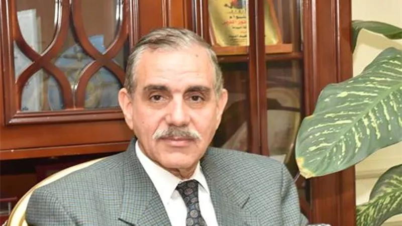 محافظ أسيوط: حملة لتطعيم تلاميذ المرحلة الإبتدائية ضد الطفيليات المعوية