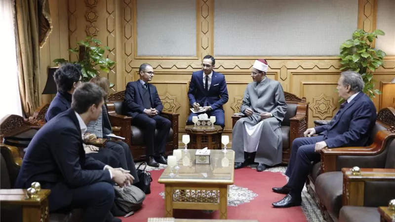 وكيل الأزهر يلتقي وفدًا إيطاليًّا.. ويؤكد: نرحب بأي تعاون يخدم الأديان والبشرية