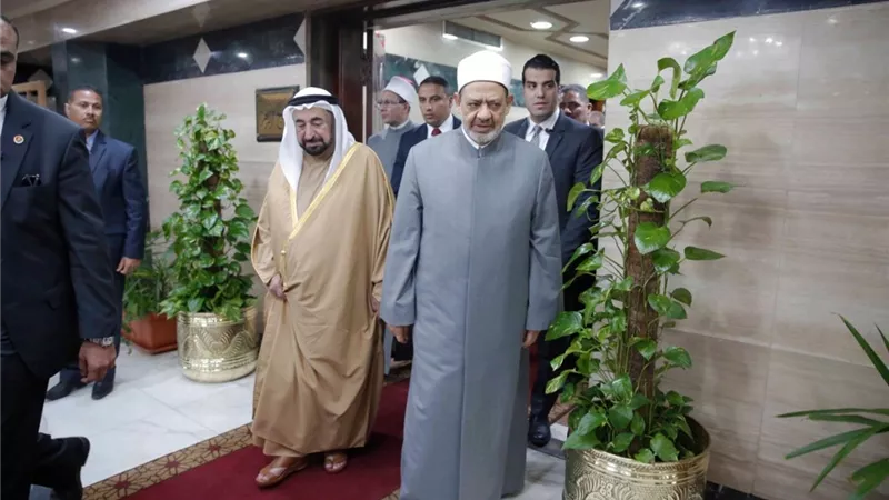 حاكم الشارقة: التعليم الأزهري طوق النجاة الوحيد من الإرهاب الذي يفتك بالعالم