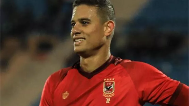 طبيب الاهلى يسعف سعد سمير بالحقن للحاق بمباراة سيمبا