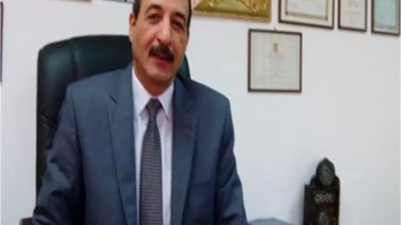 نشاط في حركة السفن والبضائع والشاحنات بميناء الإسكندرية