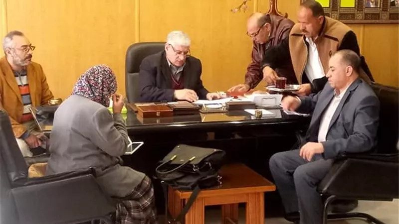 بروتوكول تعاون بين التأمين الصحى وكلية طب الزقازيق للحصول على خدمات كبار الاطباء