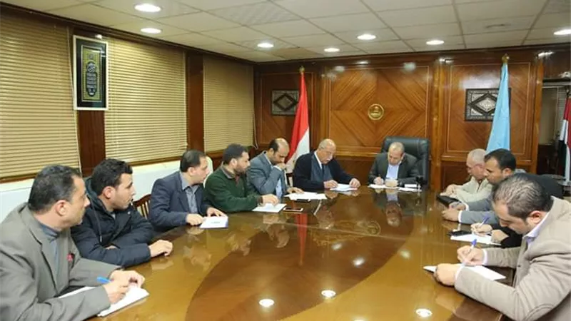محافظ كفرالشيخ يعتمد 15 عقد تقنين أراضي املاك الدولة لتسليمهم للمستفيدين
