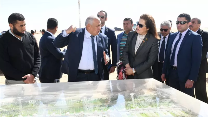 هالة السعيد تختتم جولة الوادي الجديد بعرض حول الأصول المستغلة وغير المستغلة.. صور