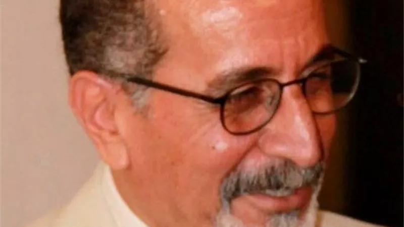 نقيب التشكيليين ورئيس قطاع الفنون التشكيلية يفتتحان 