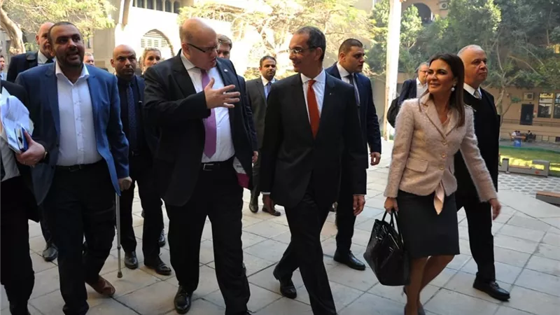 وزير الاقتصاد الألماني في زيارة لمسرعة الاعمال فلك